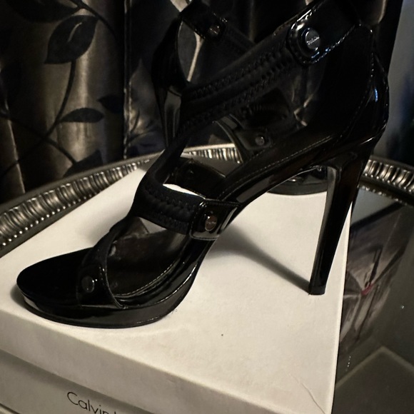 Calvin Klein Larissa stretch heels Size 6.5 - Picture 3 of 5